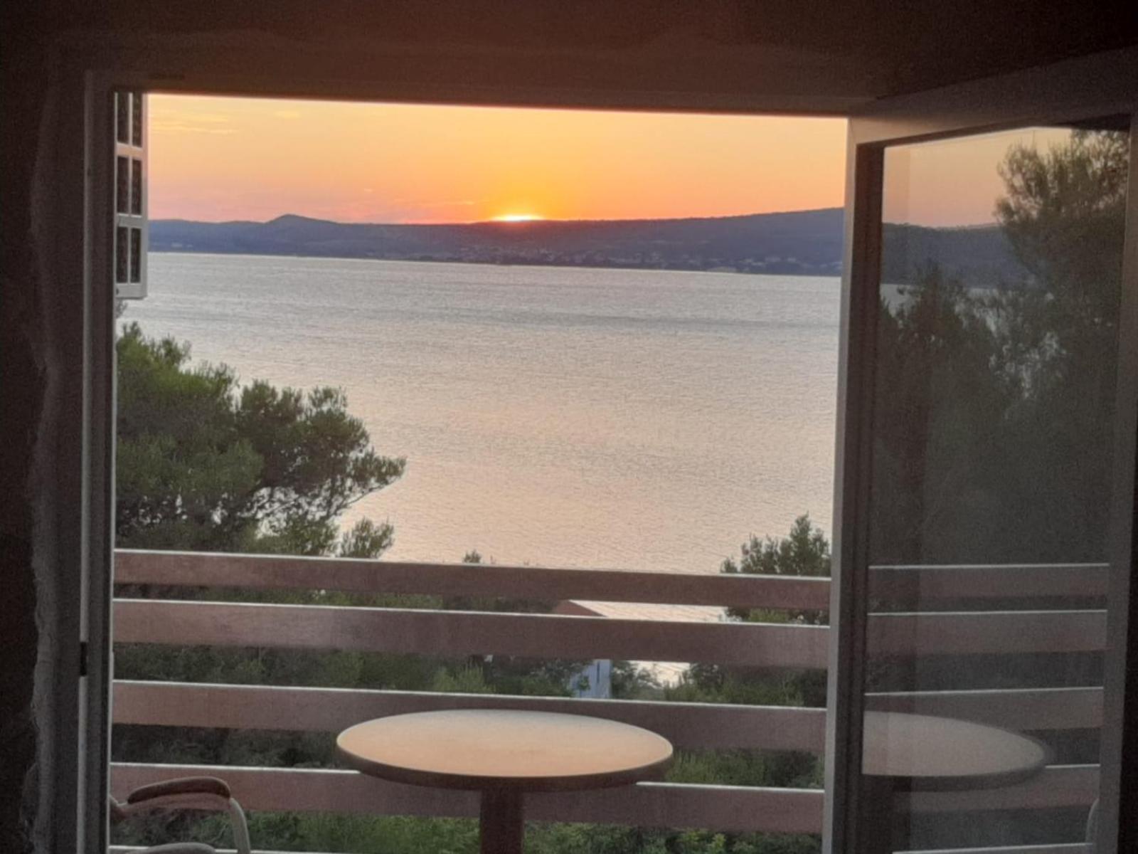 Apartments Cetiri Sestrice Novigrad  Dış mekan fotoğraf